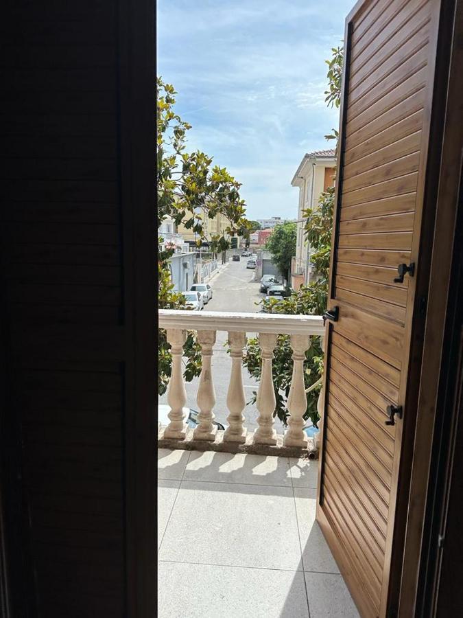 City Center Shkodra B&B Buitenkant foto