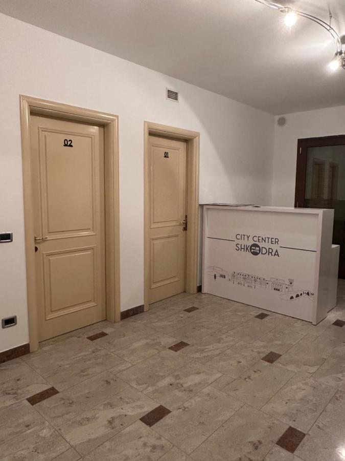 City Center Shkodra B&B Buitenkant foto
